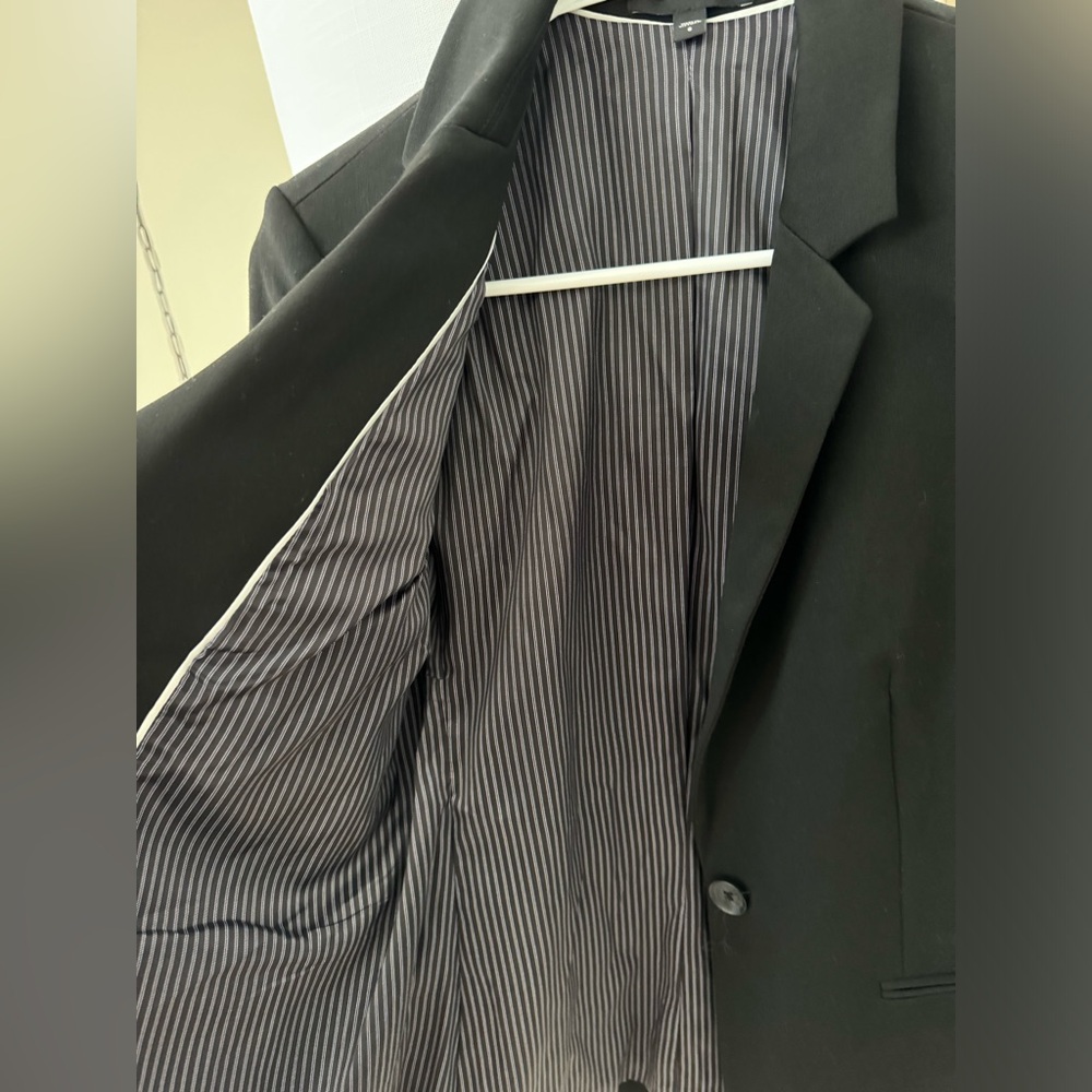 Express Women’s Blazer With One Button - image 3